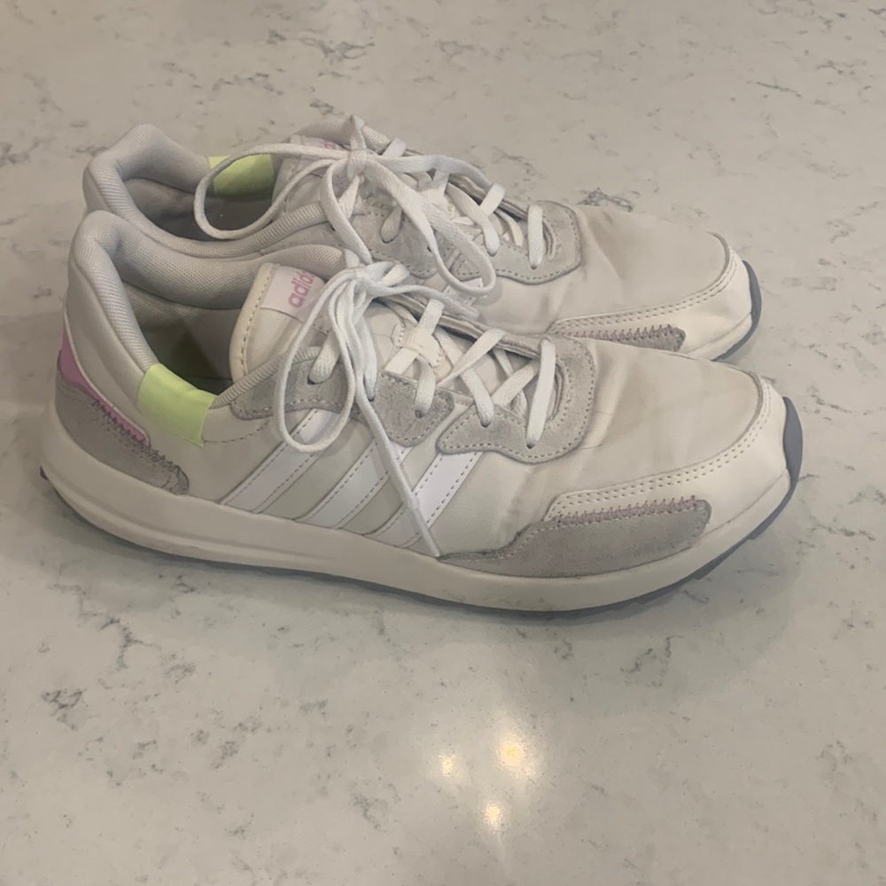 Women’s Adidas sneakers